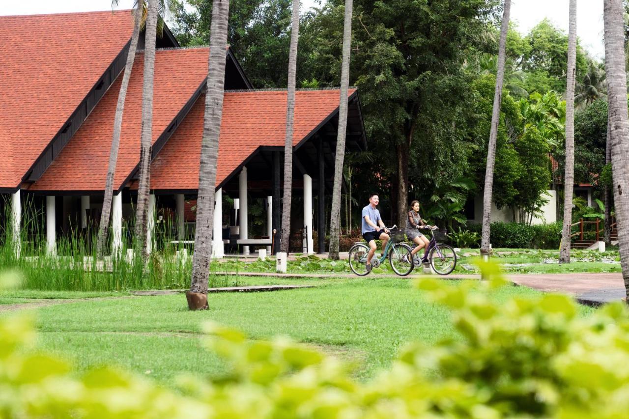 Wyndham Hua Hin Pranburi Resort & Villas Ban Pak Nam Pran Exterior photo